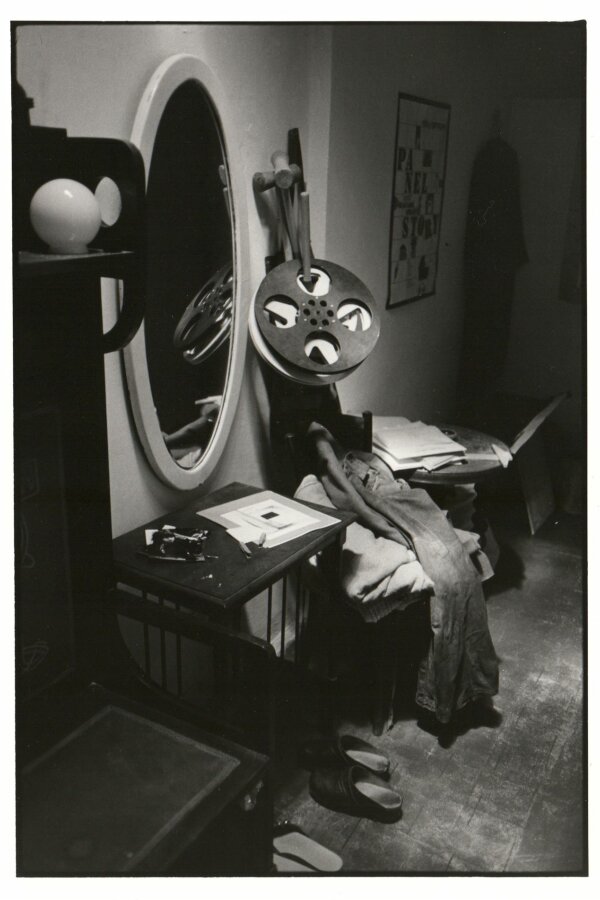 „MOJE CHODBIČKA“, Praha 1982, pohlednice